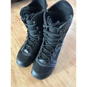 Symbolic snow boarding boots black size 13